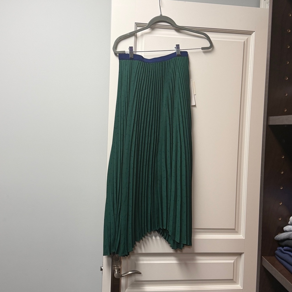 Uniqlo green A-Line Pleated Skirt